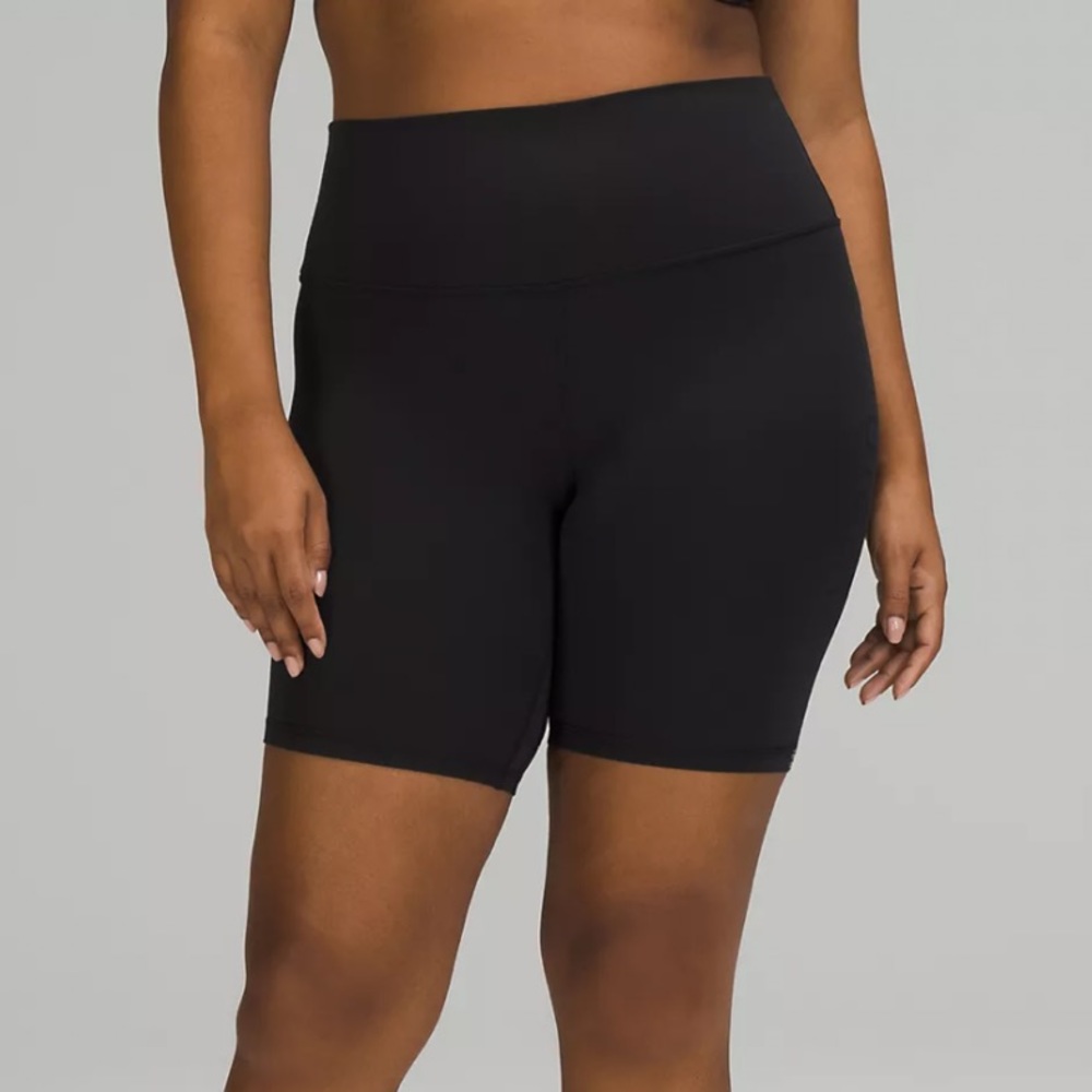 lululemon align shorts ๐ค - Picture 4 of 4